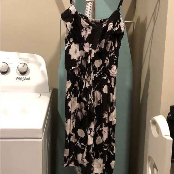 Black and White Dress - Picture 3 of 3